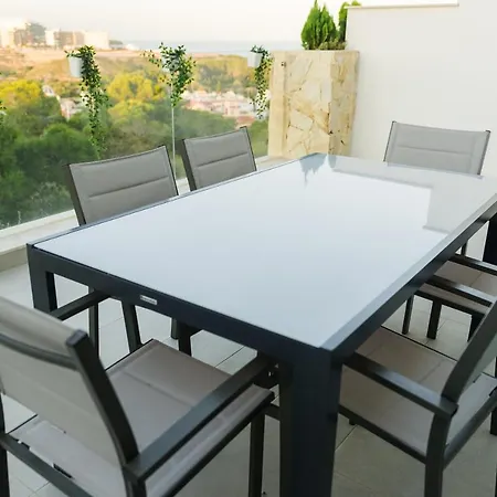Sea And Mountain View Apartment *